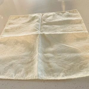 Bundle of 5 Dinning table napkins